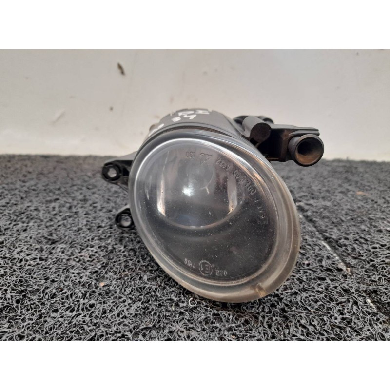Recambio de faro antiniebla izquierdo para volvo s40 berlina 2.0 d momentum referencia OEM IAM 0305065001  