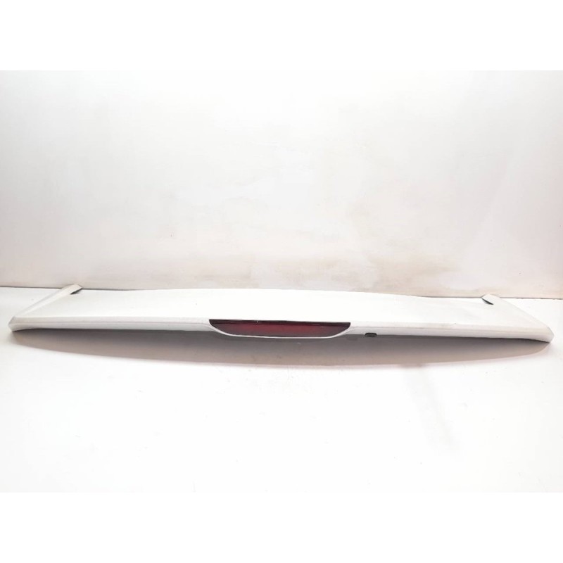 Recambio de aleron trasero para dodge caliber sxt referencia OEM IAM   