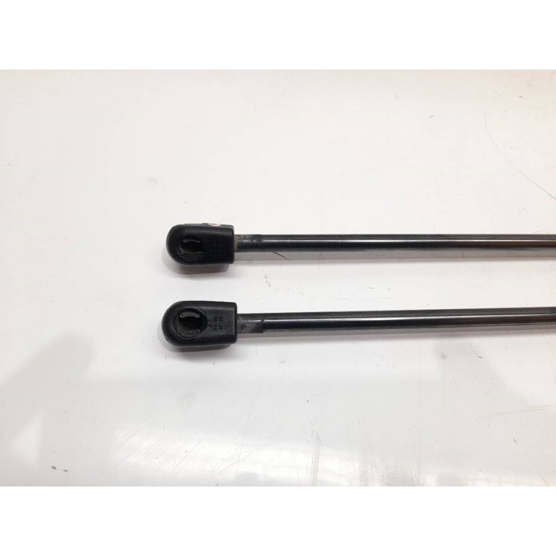 Recambio de amortiguadores maletero / porton para dodge caliber sxt referencia OEM IAM - Blanco 2