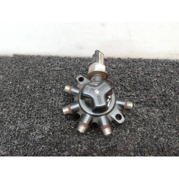 RAMPA INYECTORA 4M5Q9D280DB 