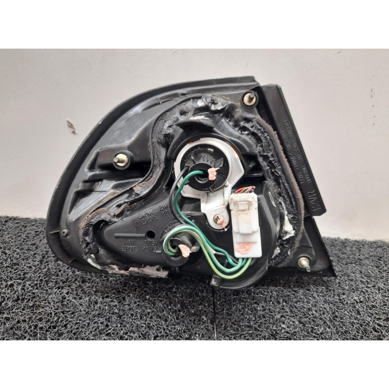 Recambio de piloto trasero derecho para nissan almera (n15) gx referencia OEM IAM - Verde 4
