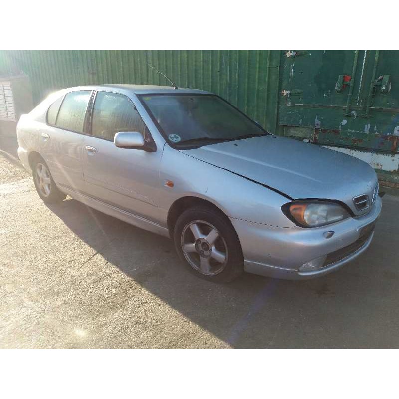 nissan primera berlina (p11) del año 2001