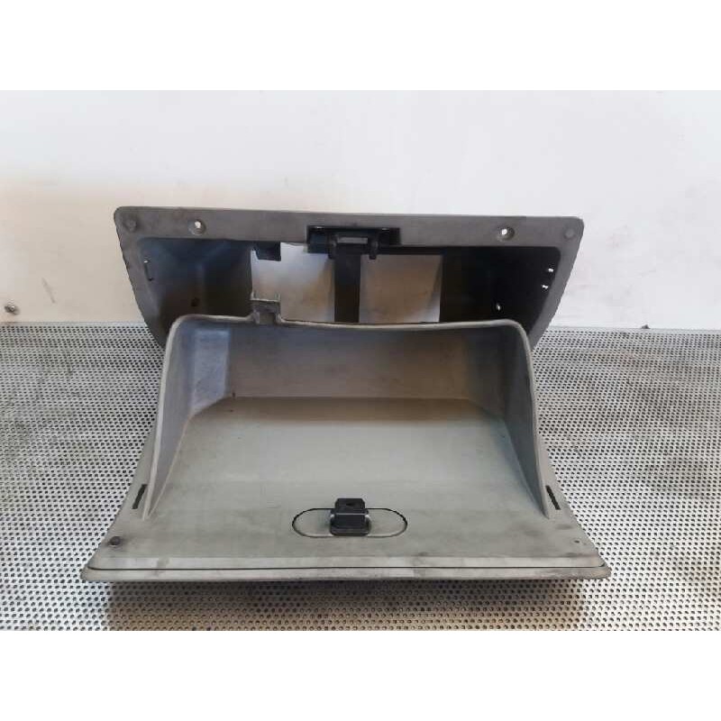 Recambio de guantera para nissan interstar (x70) caja cerrada, l 1h1, batalla corta 2,8t referencia OEM IAM - Blanco 5