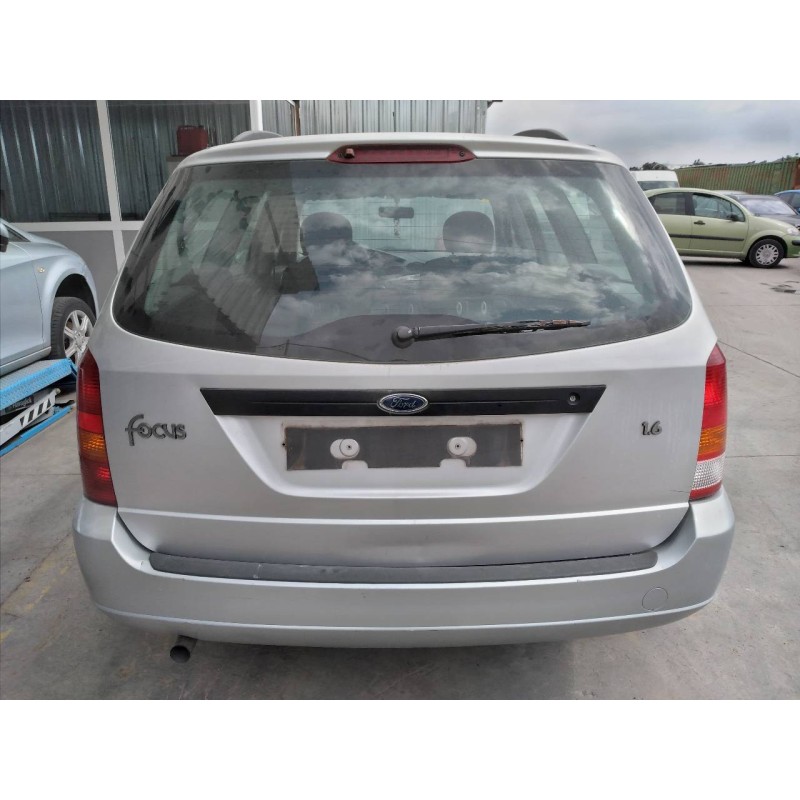 ford focus turnier (cak) del año 2004