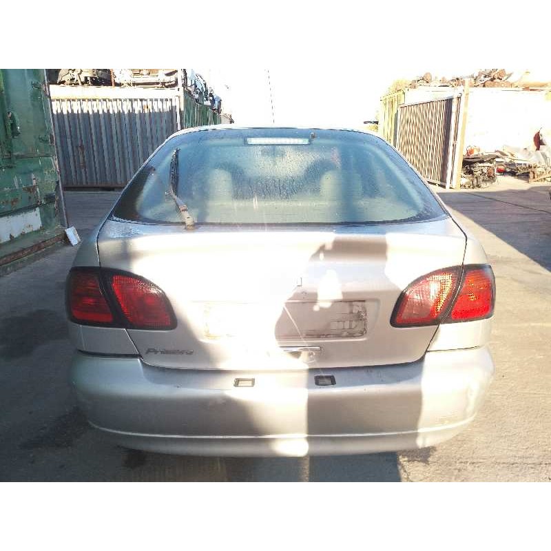 nissan primera berlina (p11) del año 2001