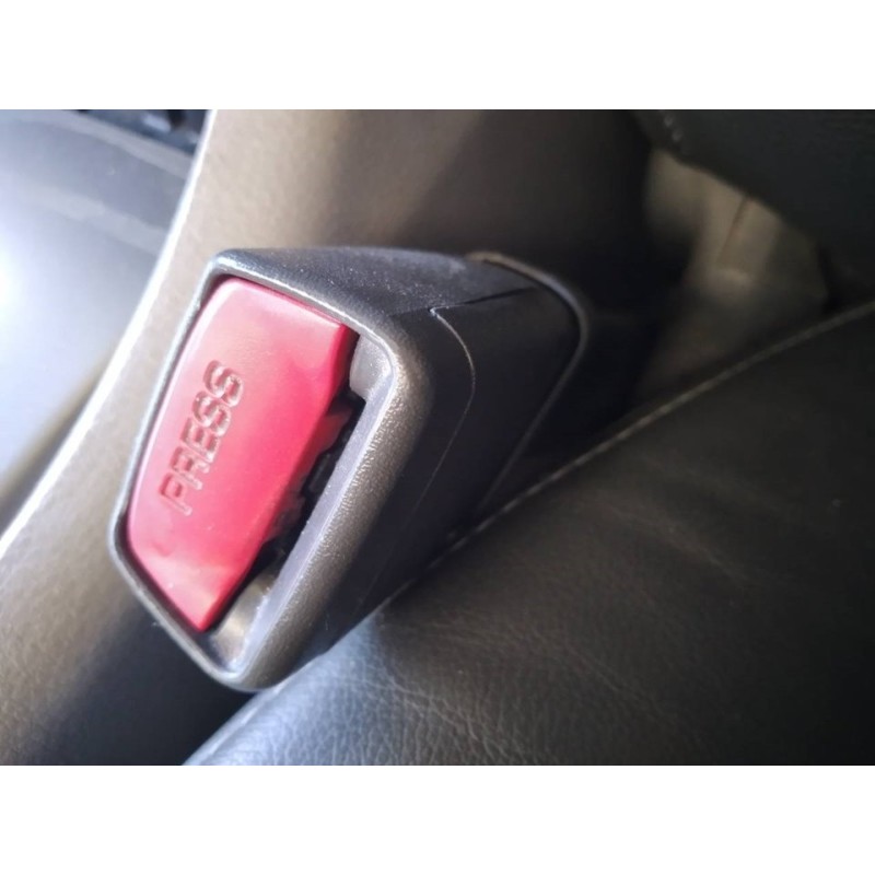 Recambio de enganche cinturon delantero izquierdo para subaru tribeca b9 limited referencia OEM IAM   
