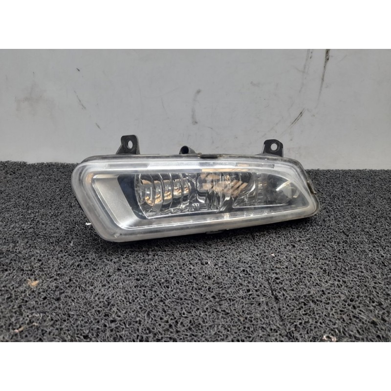Recambio de faro antiniebla derecho para volkswagen polo (6r1) advance referencia OEM IAM 17415202  