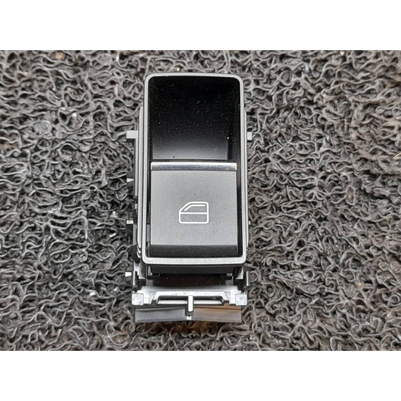 Recambio de mando elevalunas delantero derecho para mazda cx-30 selection 2wd referencia OEM IAM 9187T1A BDGF6637 