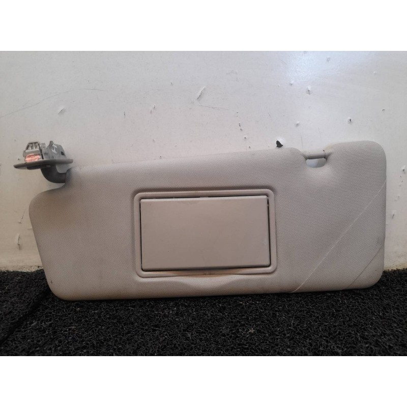 Recambio de parasol izquierdo para renault clio iv technofeel referencia OEM IAM   