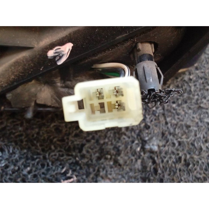 Recambio de retrovisor derecho para kia sephia ll ls referencia OEM IAM 3