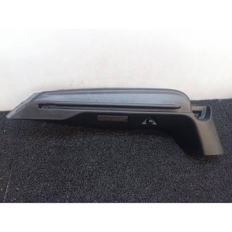 Recambio de soporte bandeja trasera para seat altea xl (5p5) reference referencia OEM IAM 5P8867761G  