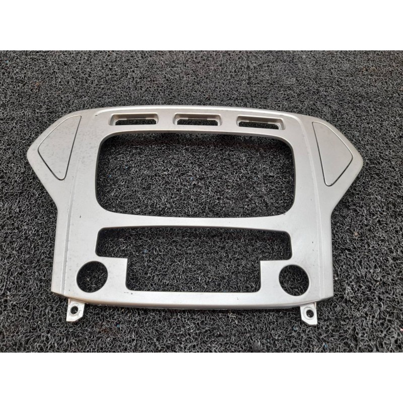 Recambio de consola central para ford mondeo ber. (ca2) trend referencia OEM IAM 7S7118522  