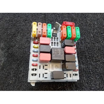 CAJA RELES / FUSIBLES 51799849 