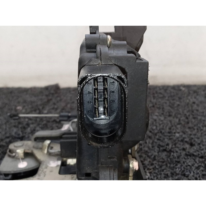 Recambio de cerradura puerta delantera derecha para skoda octavia berlina (1u2) 1.9 tdi glx referencia OEM IAM 3