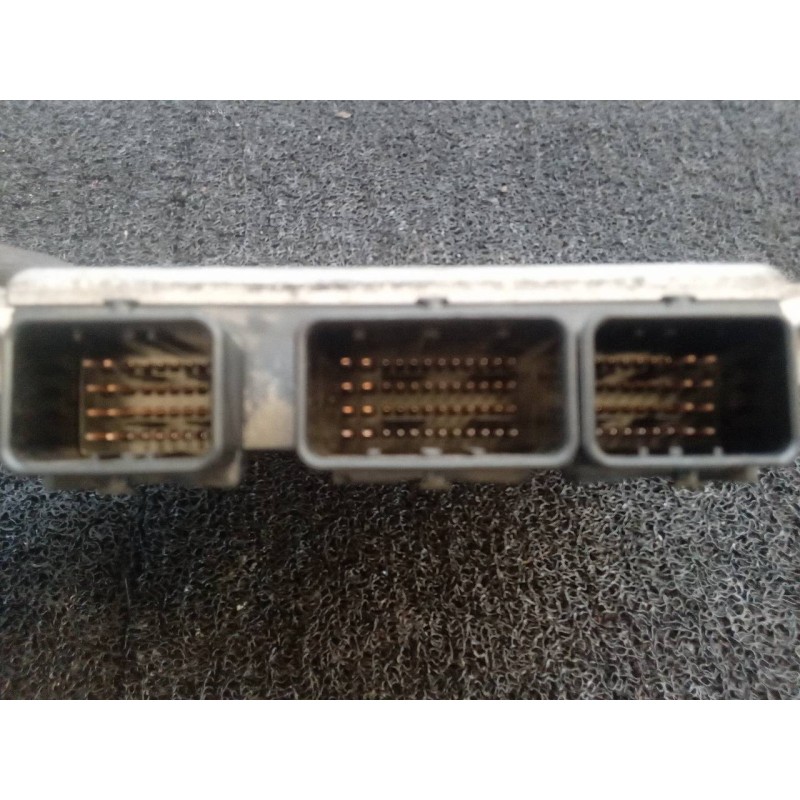 Recambio de centralita motor uce para peugeot 807 sv referencia OEM IAM 0281011033 9646719280 BOSCH 4