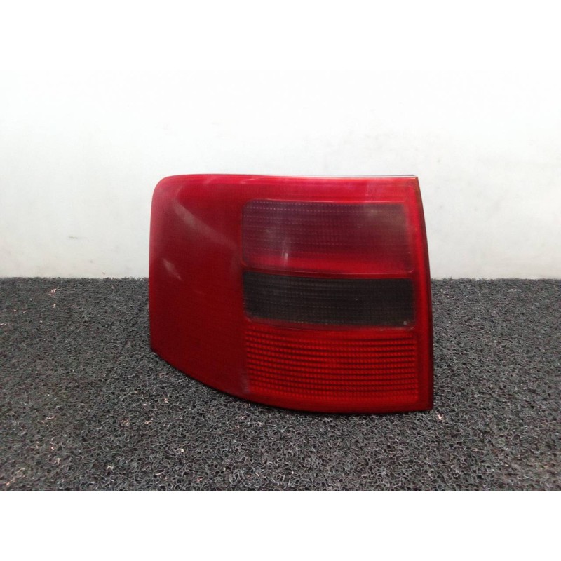 Recambio de piloto trasero izquierdo para audi a6 avant (4b5) 1.9 tdi referencia OEM IAM 4B9945095D MAGNETI MARELLI 