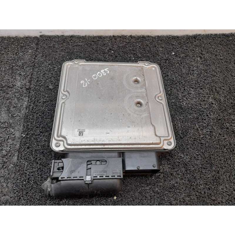 Recambio de centralita motor uce para dodge caliber sxt referencia OEM IAM P05187449AB 0281013693 BOSCH - Blanco 2