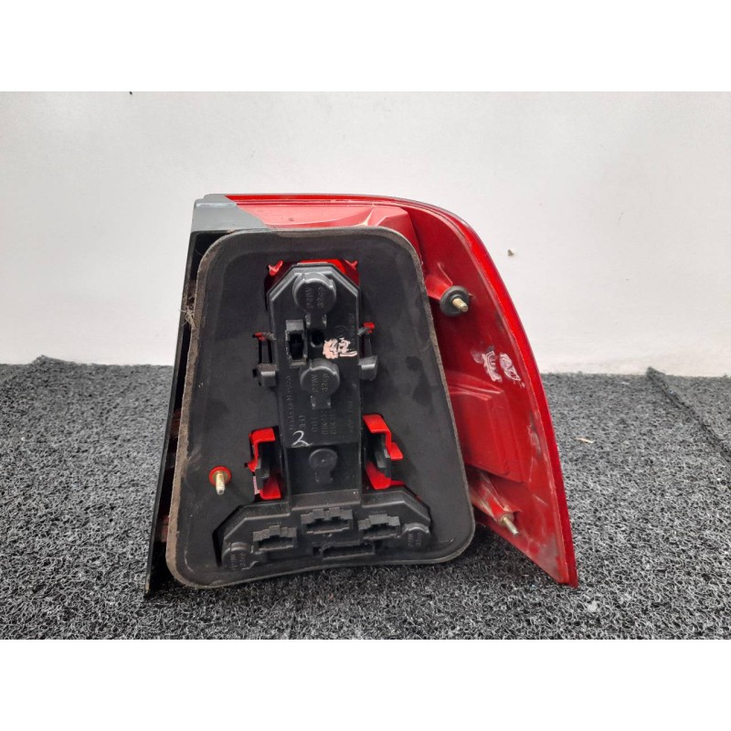 Recambio de piloto trasero izquierdo para volkswagen bora berlina (1j2) conceptline referencia OEM IAM 6