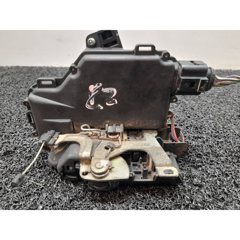 Recambio de cerradura puerta delantera derecha para volkswagen bora berlina (1j2) conceptline referencia OEM IAM 3