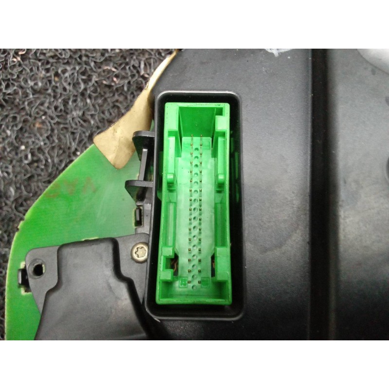 Recambio de cuadro instrumentos para audi a6 avant (4b5) 1.9 tdi referencia OEM IAM 4B0919860E 110008888001 VDO 4