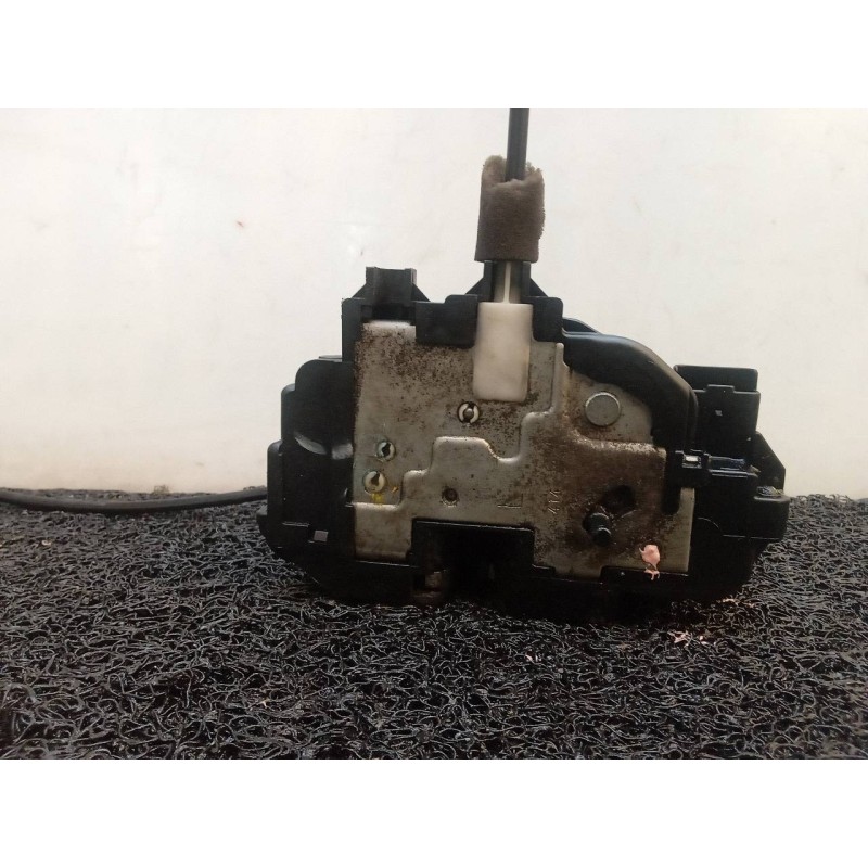 Recambio de cerradura puerta trasera izquierda para renault modus confort dynamique referencia OEM IAM   
