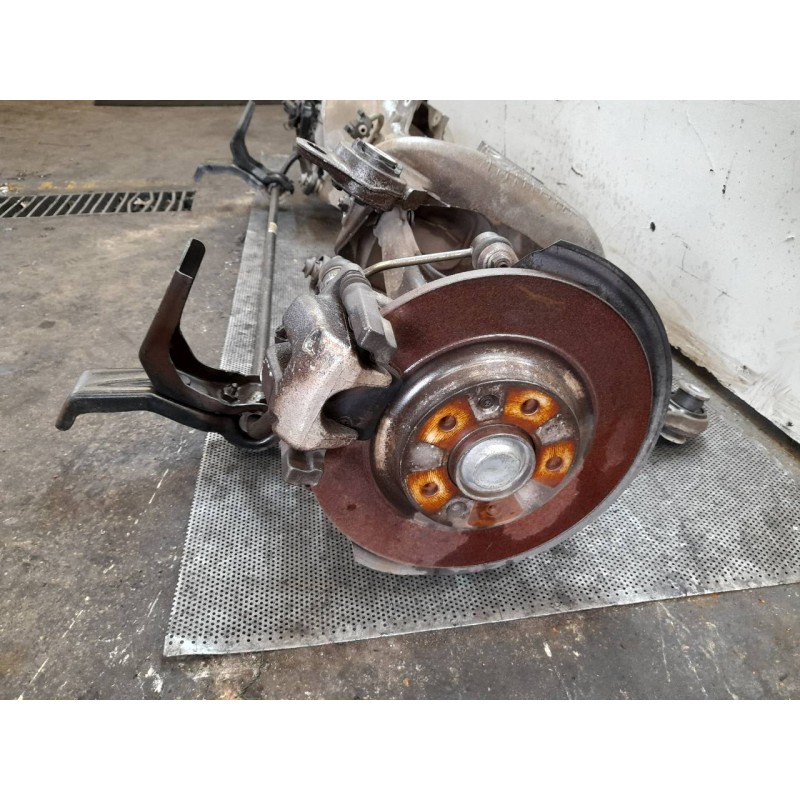 Recambio de puente trasero para peugeot 407 sw st confort referencia OEM IAM - Negro 2