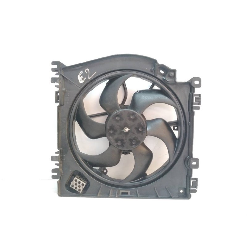 Recambio de electroventilador para nissan note (e11e) acenta referencia OEM IAM 8200688375  