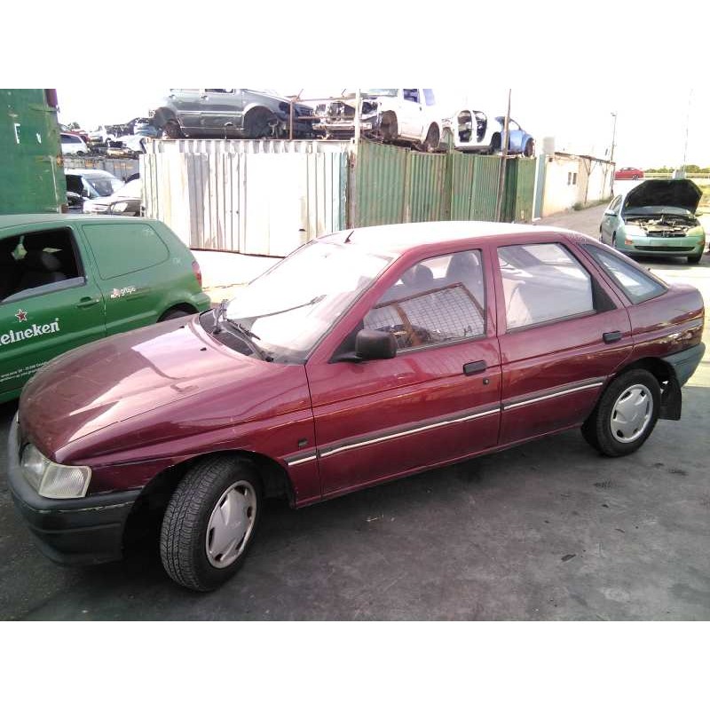 ford escort berlina/turnier del año 1994