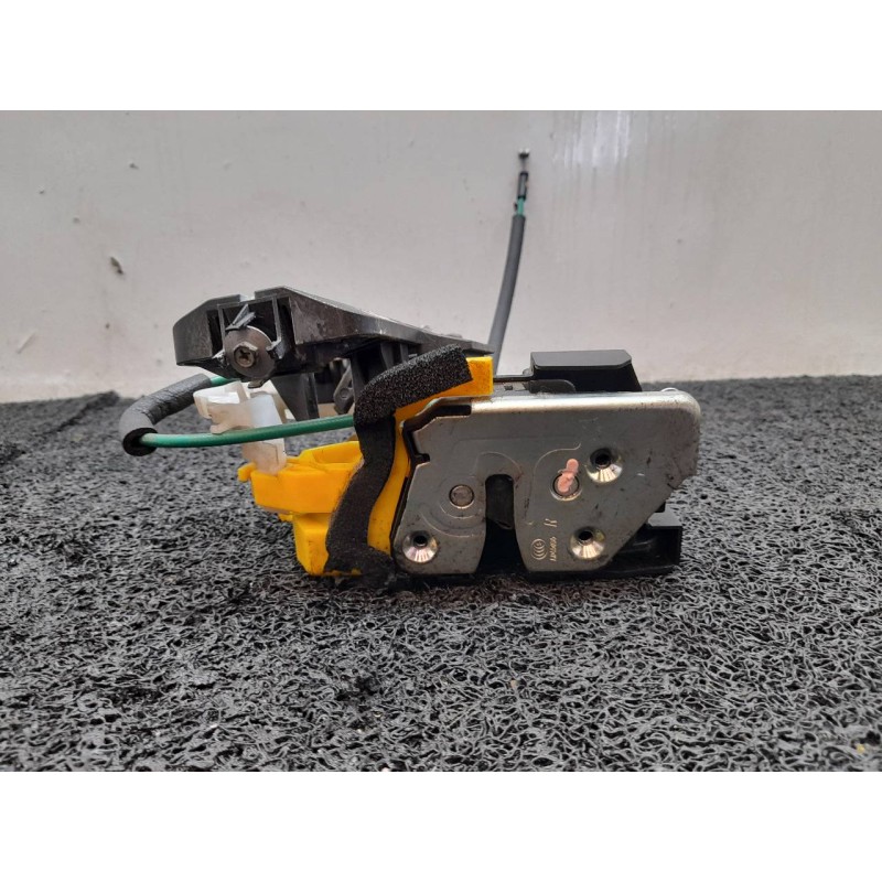 Recambio de cerradura puerta delantera derecha para hyundai i30 (gd) style referencia OEM IAM 81320A6010 - Blanco 2
