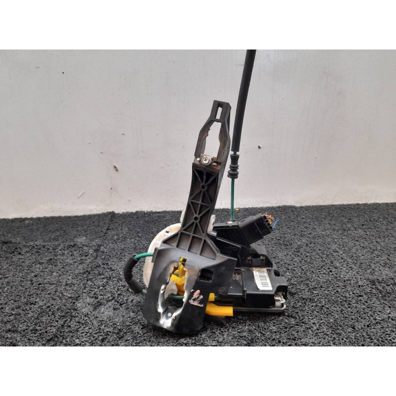 Recambio de cerradura puerta delantera derecha para hyundai i30 (gd) style referencia OEM IAM 81320A6010 - Blanco 4