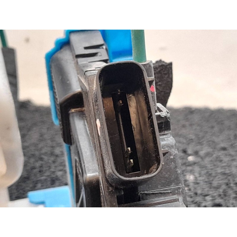Recambio de cerradura puerta trasera derecha para hyundai i30 (gd) style referencia OEM IAM 81420A6000GKQ - Blanco 3