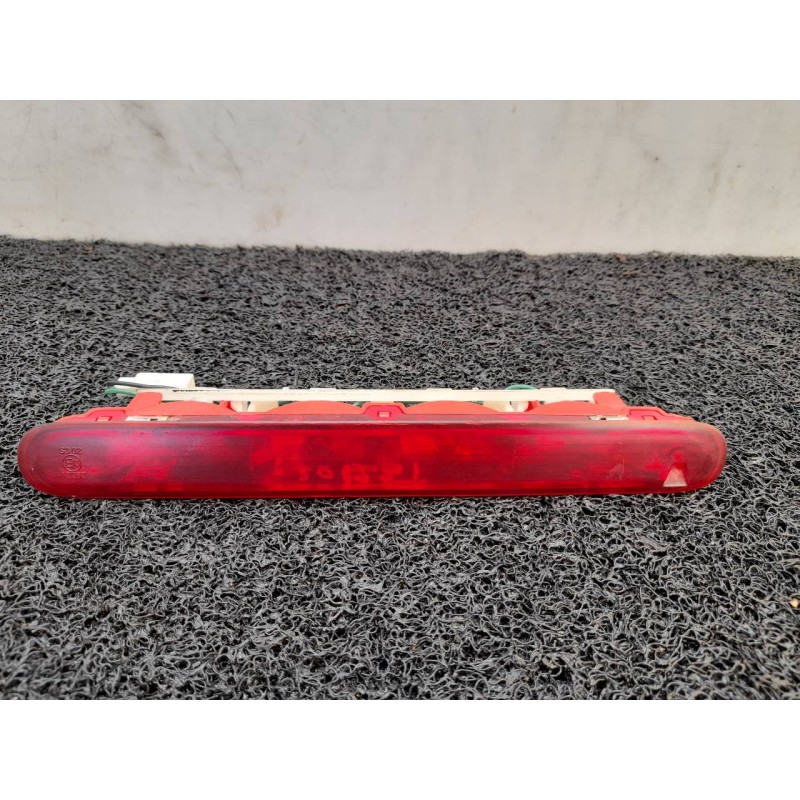 Recambio de luz central de freno para hyundai i20 classic referencia OEM IAM   