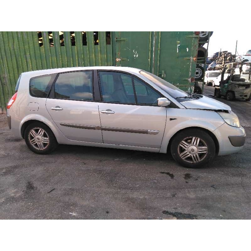 renault scenic ii del año 2004