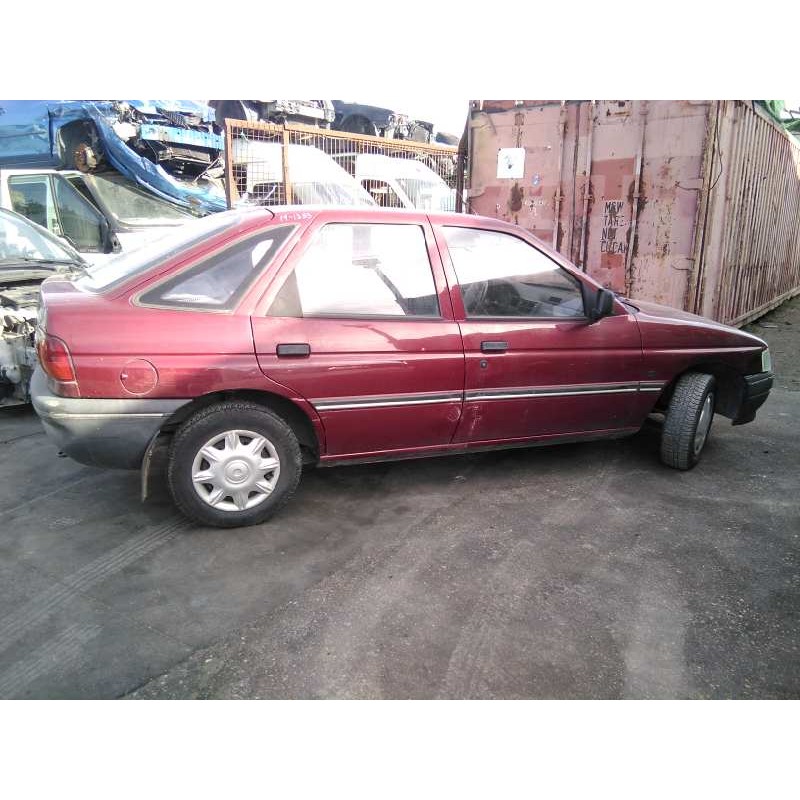 ford escort berlina/turnier del año 1994