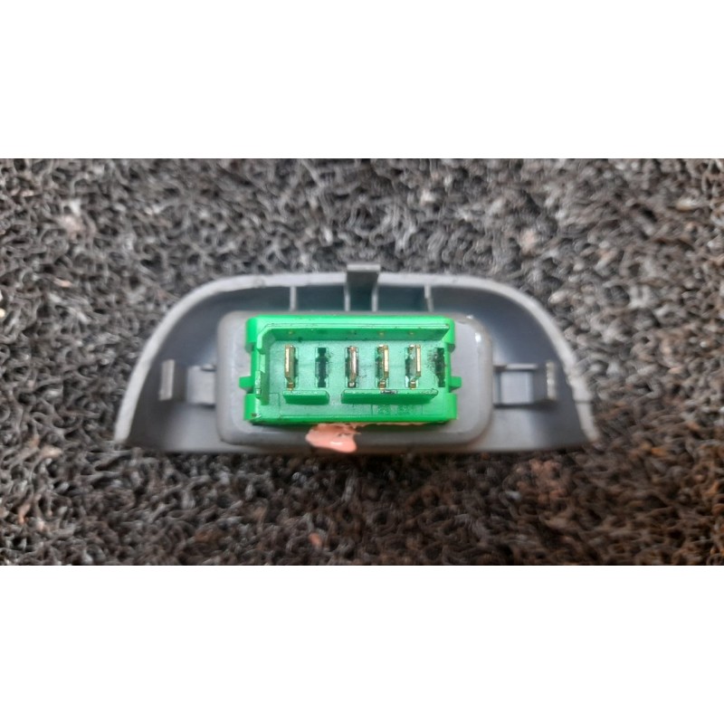 Recambio de mando elevalunas delantero izquierdo para citroën c1 sx referencia OEM IAM - Blanco 3