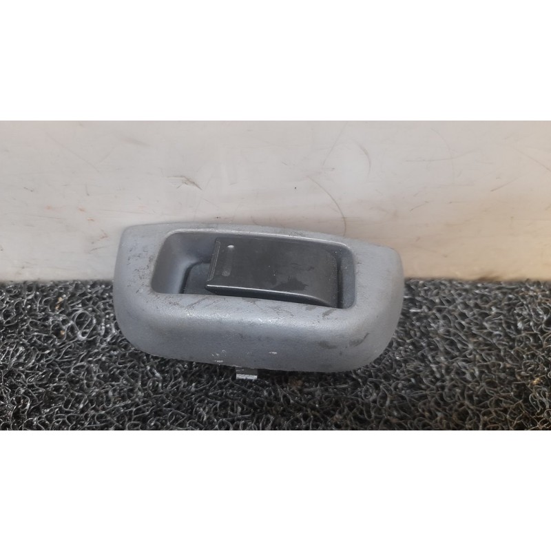Recambio de mando elevalunas delantero derecho para citroën c1 sx referencia OEM IAM - Blanco 3