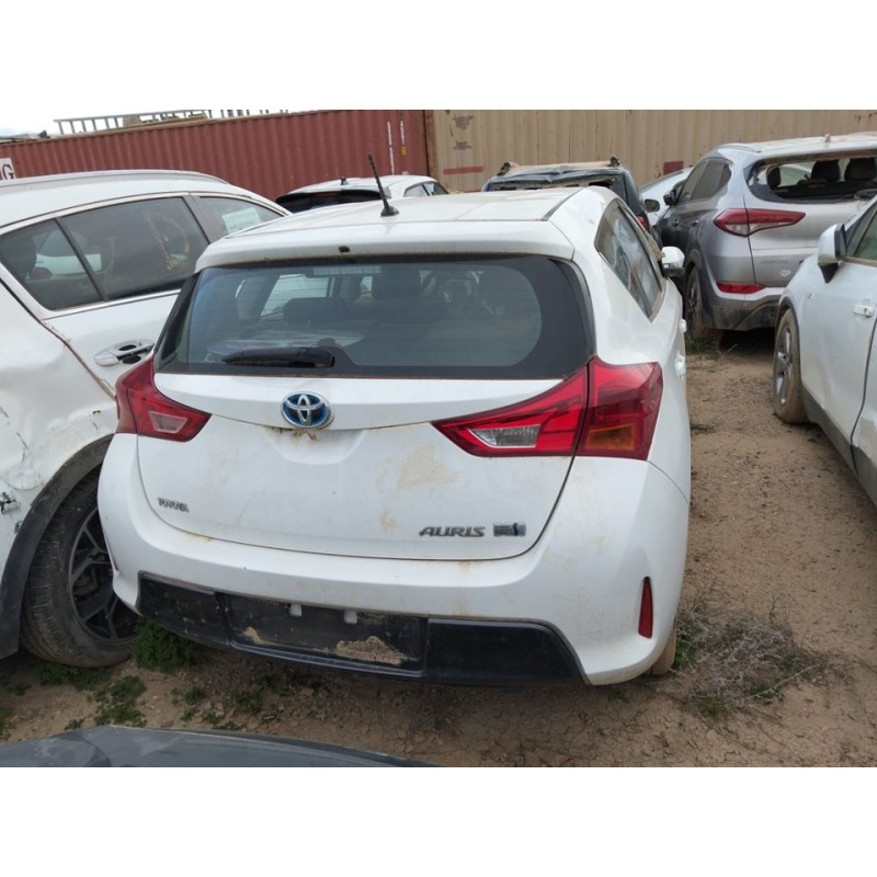 toyota auris del año 2014