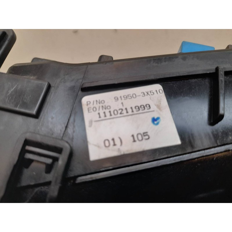 Recambio de caja reles / fusibles para hyundai i30 (gd) style referencia OEM IAM 919513X140 91206A6081 - Blanco 2