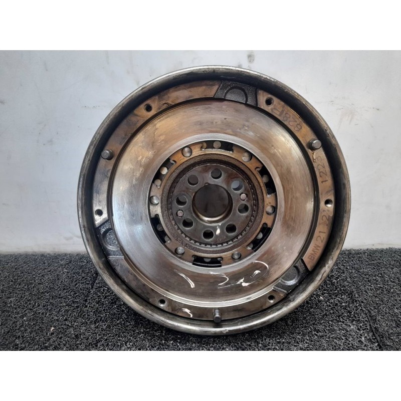 Recambio de volante motor para bmw serie 3 berlina (e46) 320d referencia OEM IAM 21211223628  