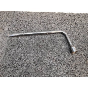LLAVE RUEDA 2T14035BD 
