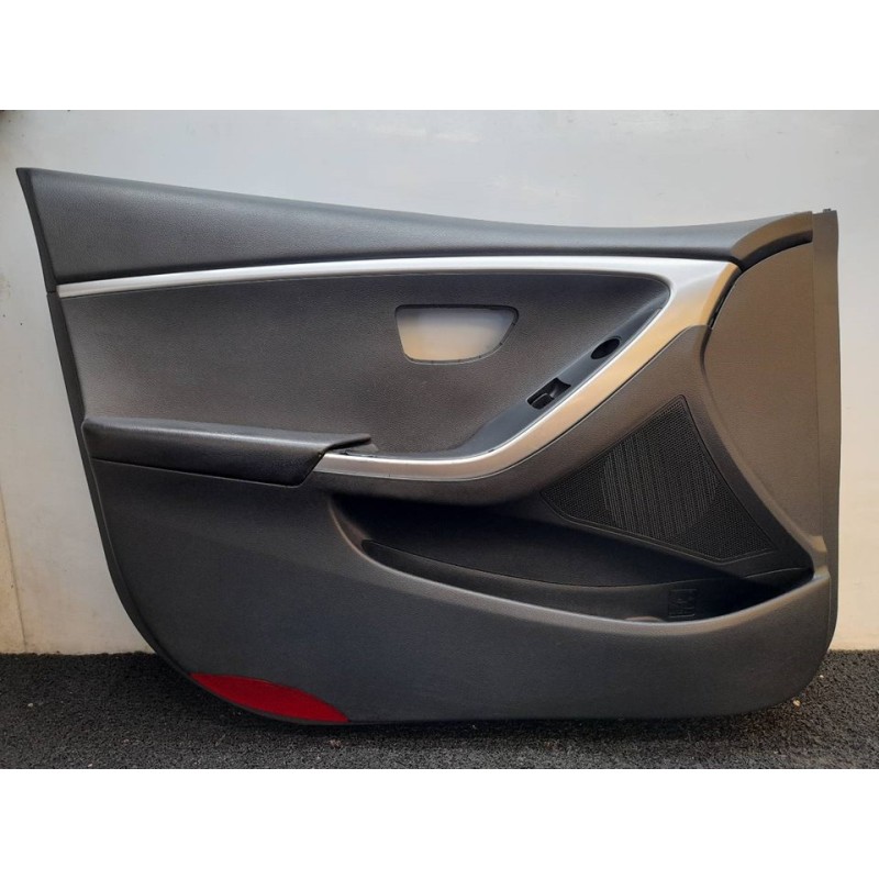 Recambio de guarnecido puerta delantera izquierda para hyundai i30 (gd) style referencia OEM IAM   