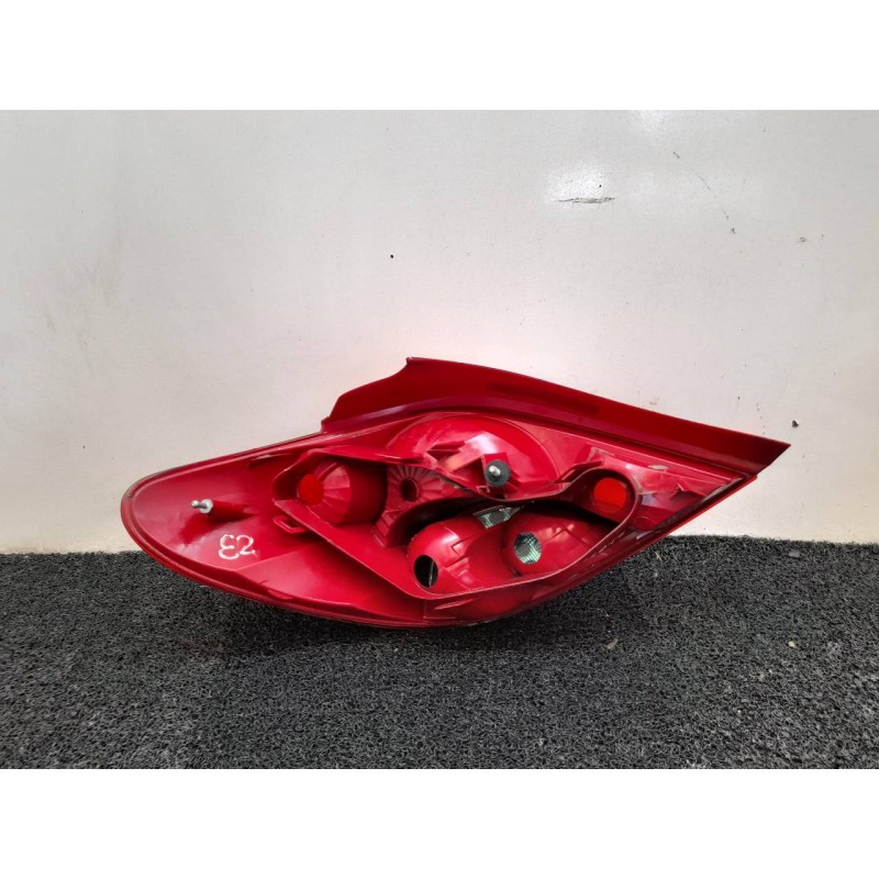 Recambio de piloto trasero derecho para peugeot 207 sport referencia OEM IAM - Negro 2