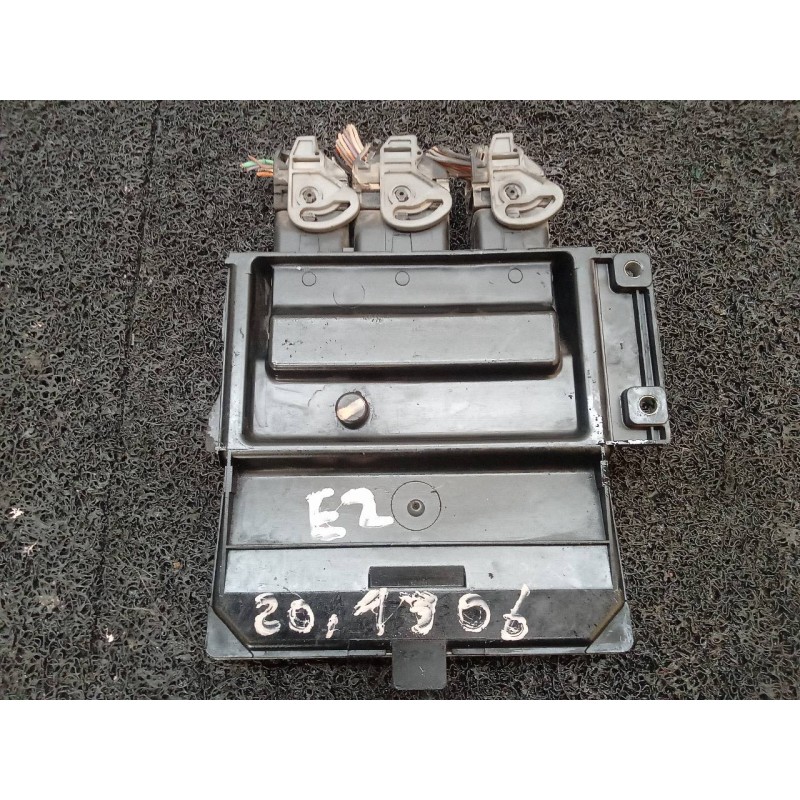 Recambio de centralita motor uce para renault modus confort dynamique referencia OEM IAM 8200398934 8200449080 DELPHI 3