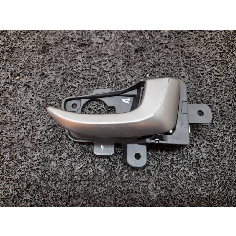 Recambio de maneta interior delantera derecha para hyundai i30 (gd) style referencia OEM IAM 82623GD000  