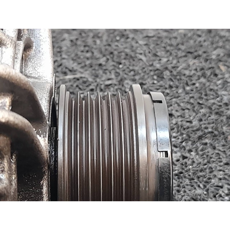 Recambio de alternador para volvo s40 berlina 1.6 referencia OEM IAM 0124525029 8676498 BOSCH 6
