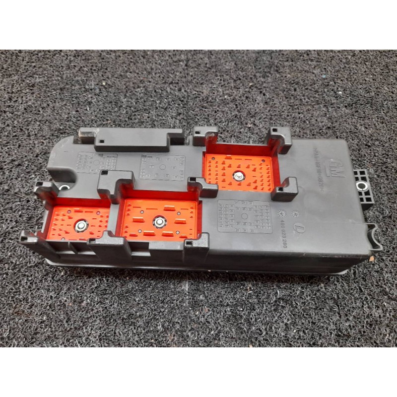 Recambio de caja reles / fusibles para opel vectra c berlina elegance referencia OEM IAM 13205800 519179006 4