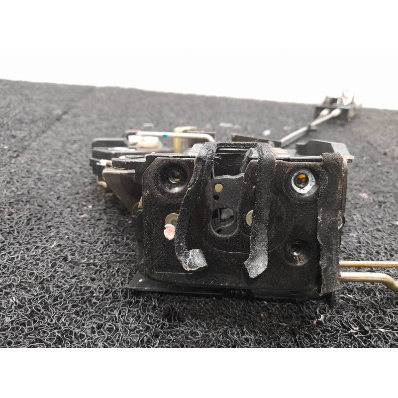 Recambio de cerradura puerta delantera derecha para kia rio 1.6 ex2 referencia OEM IAM 3