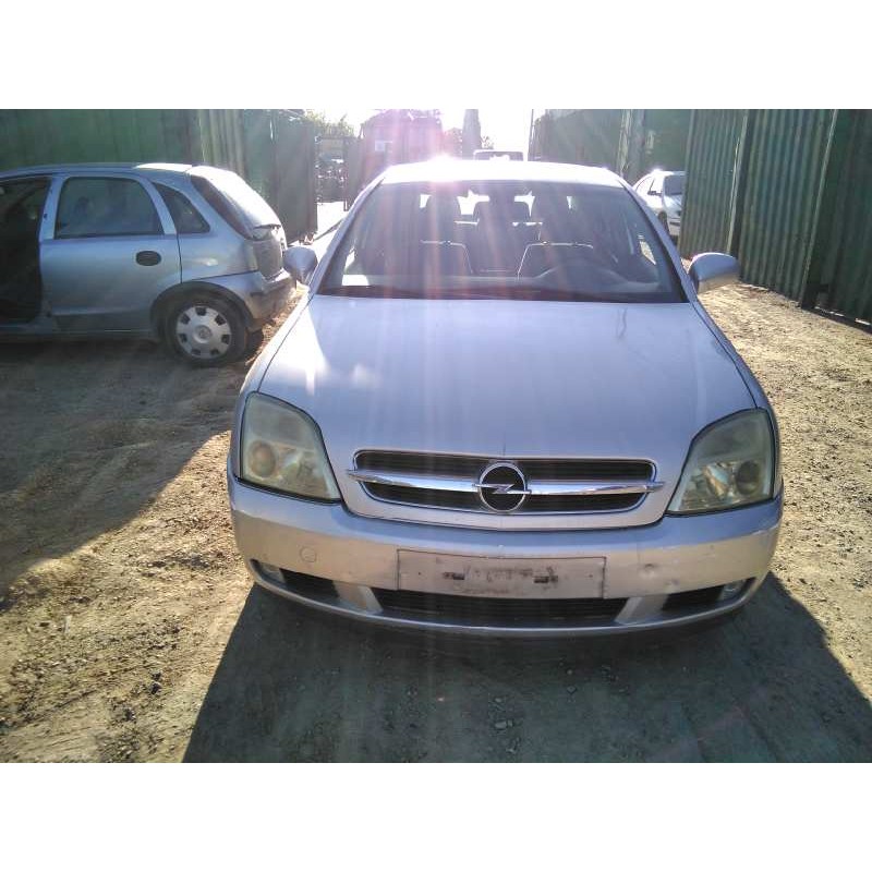 opel vectra c berlina del año 2002
