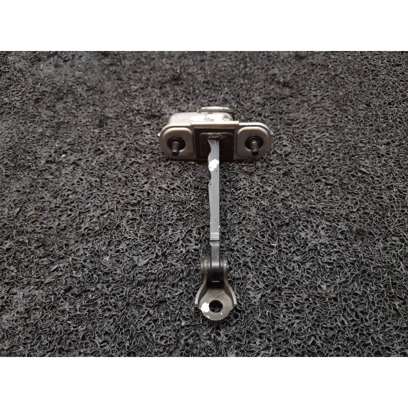 Recambio de retenedor puerta delantera derecha para hyundai i30 (gd) style referencia OEM IAM - Blanco 2