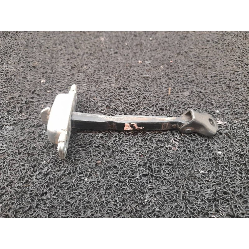 Recambio de retenedor puerta trasera derecha para hyundai i30 (gd) style referencia OEM IAM   